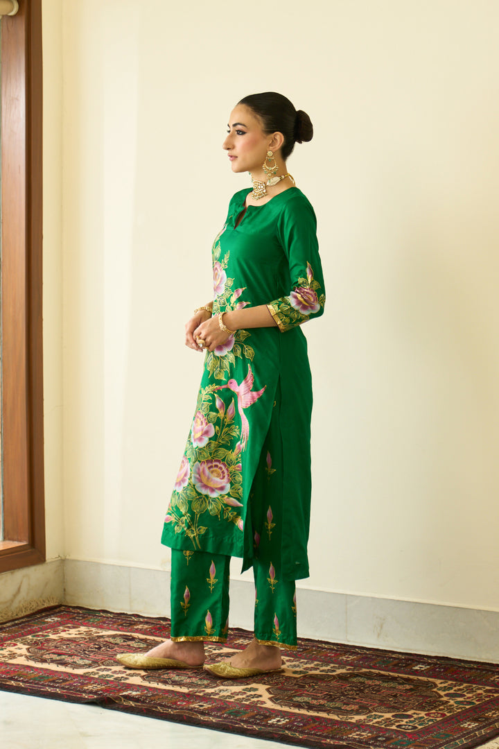 Saanjh Green Lilac Silk Handpainted Straight Kurta With Palazzo And Dupatta ( Set Of 3)