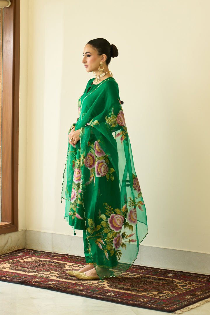 Saanjh Green Lilac Silk Handpainted Straight Kurta With Palazzo And Dupatta ( Set Of 3)