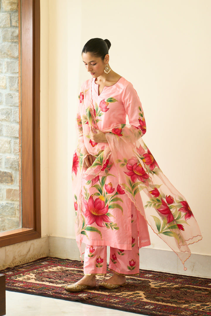 Saanjh Peach Silk Handpainted Straight Kurta With Palazzo And Dupatta ( Set Of 3)