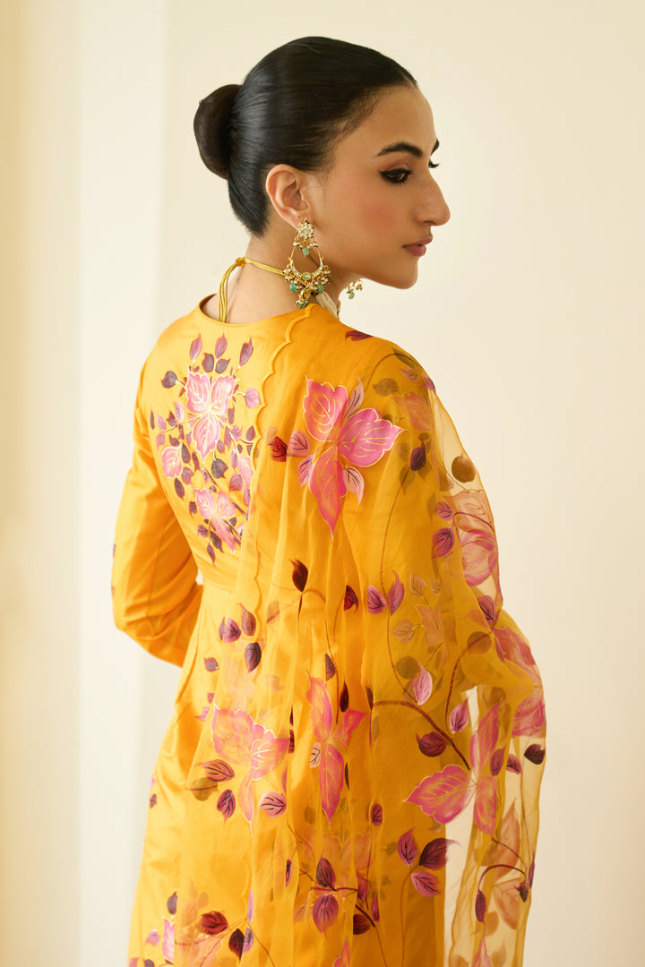 Saanjh Mustard Silk Handpaint Sweetheart Kurta With Palazzo And Dupatta ( Set Of 3)