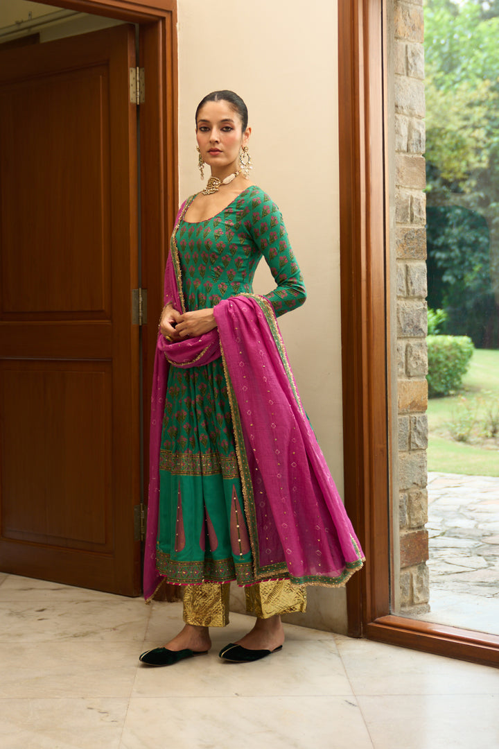Saanjh block printed green anarkali with palazzo and bandhej dupatta ( set of 3)