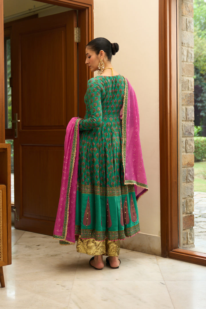 Saanjh block printed green anarkali with palazzo and bandhej dupatta ( set of 3)