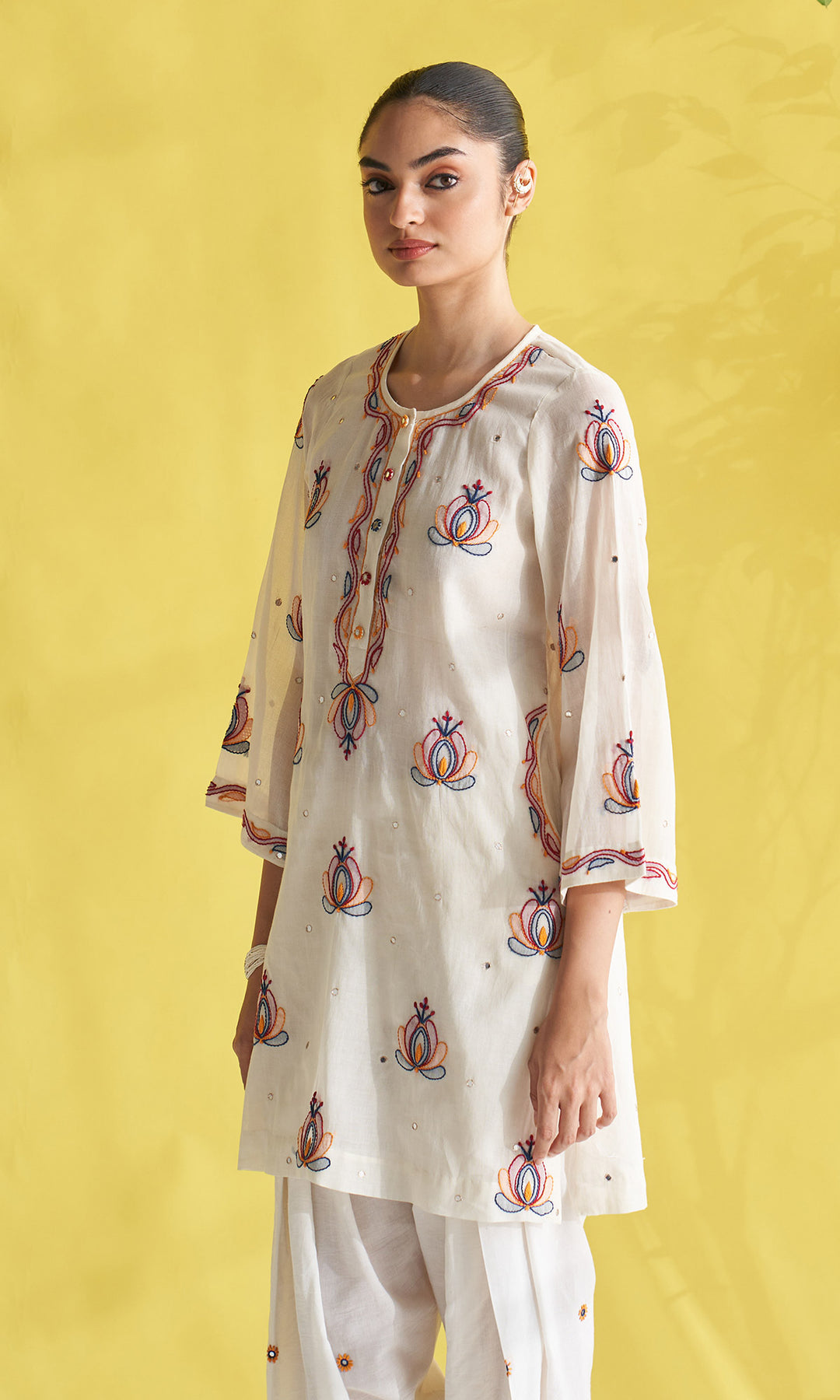 Gulmohar Ivory Chikankari Short Kurta With Salwar ( Set Of 2)