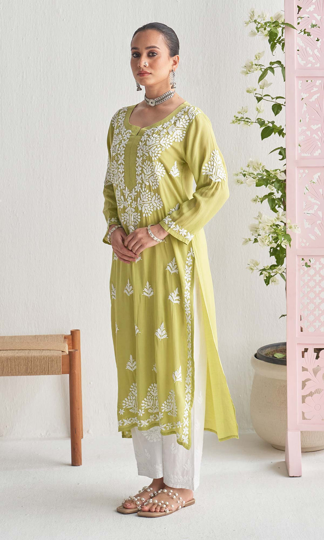 Handcrafted Chikankari Green Straight Kurta