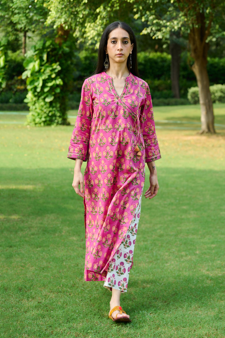 Boota Rani Mughal Angrakha Kurta Set ( Set Of 2)