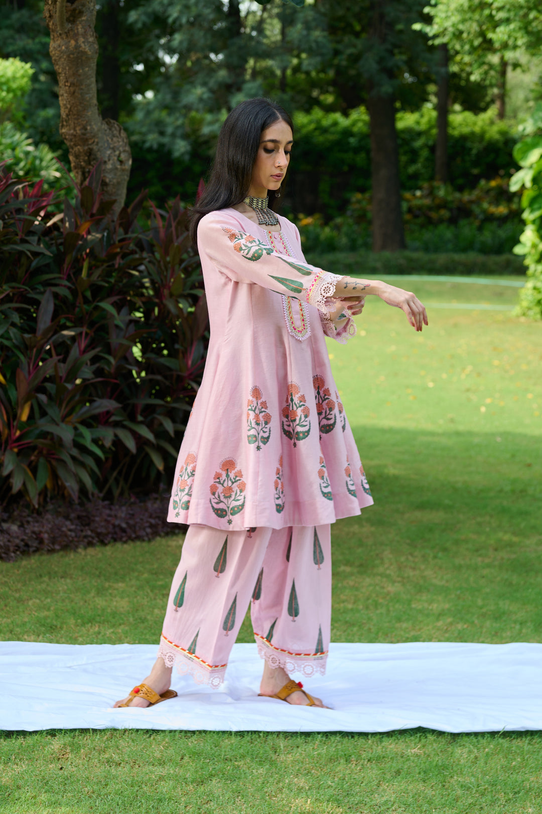 Boota Pink Short Anarkali With Farshi Salwar And Dupatta ( Set Of 3)