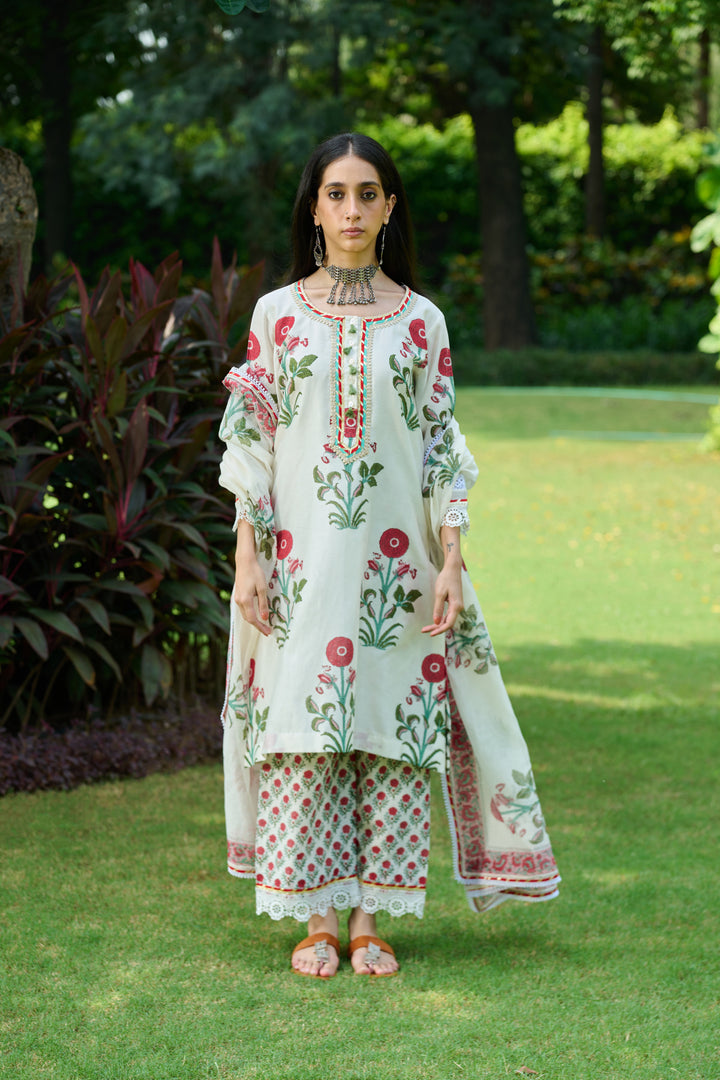 Boota Ivory Red Mughal Print Kurta With Palazzo And Dupatta ( Setof 3)