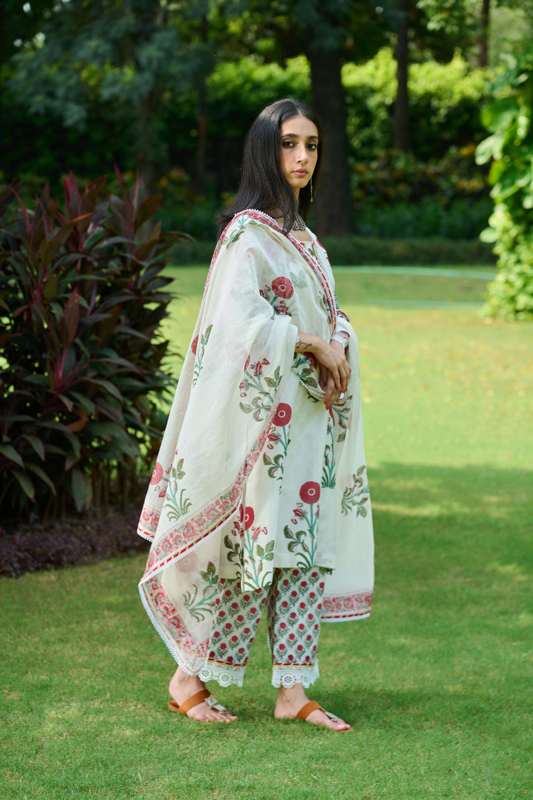 Boota Ivory Red Mughal Print Kurta With Palazzo And Dupatta ( Setof 3)