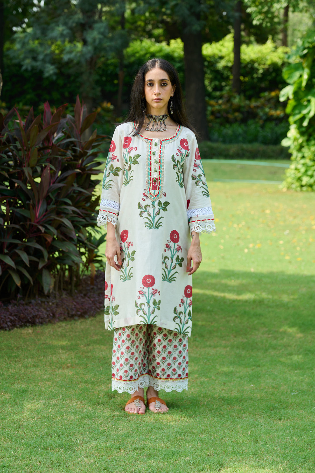 Boota Ivory Red Mughal Print Kurta With Palazzo And Dupatta ( Setof 3)