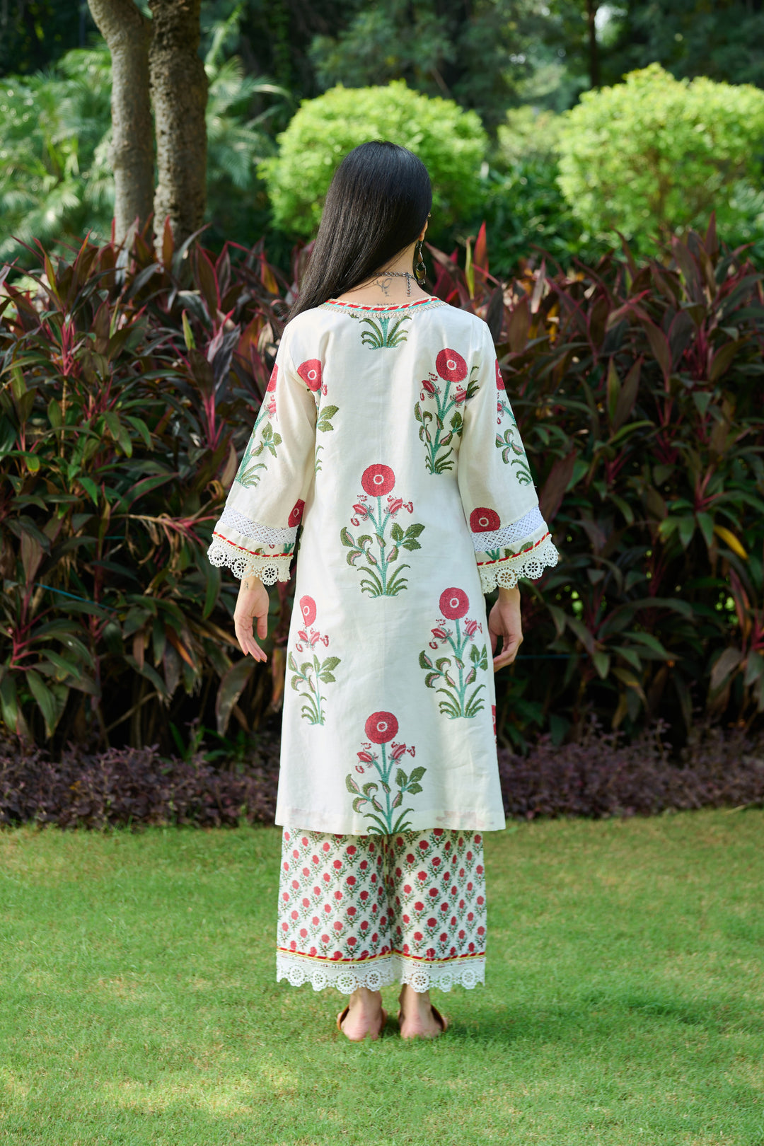 Boota Ivory Red Mughal Print Kurta With Palazzo And Dupatta ( Setof 3)