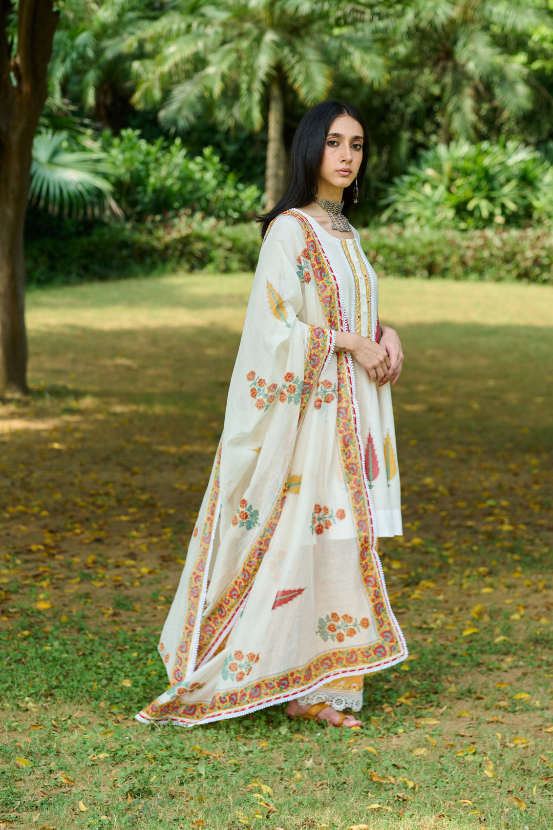 Boota Ivory Leaf Short Anarkali With Farshi Salwar And Dupatta ( Set Of 3)