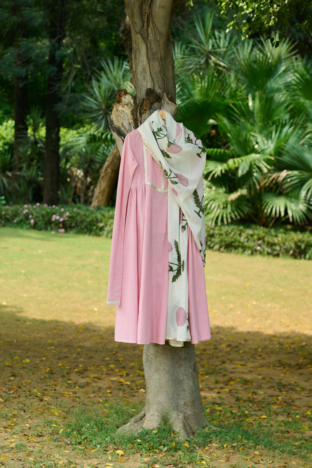 Boota Pink Solid Anarkali With Chooridar And Mughal Dupatta ( Set Of 3)