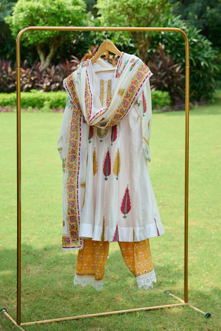 Boota Ivory Leaf Short Anarkali With Farshi Salwar And Dupatta ( Set Of 3)
