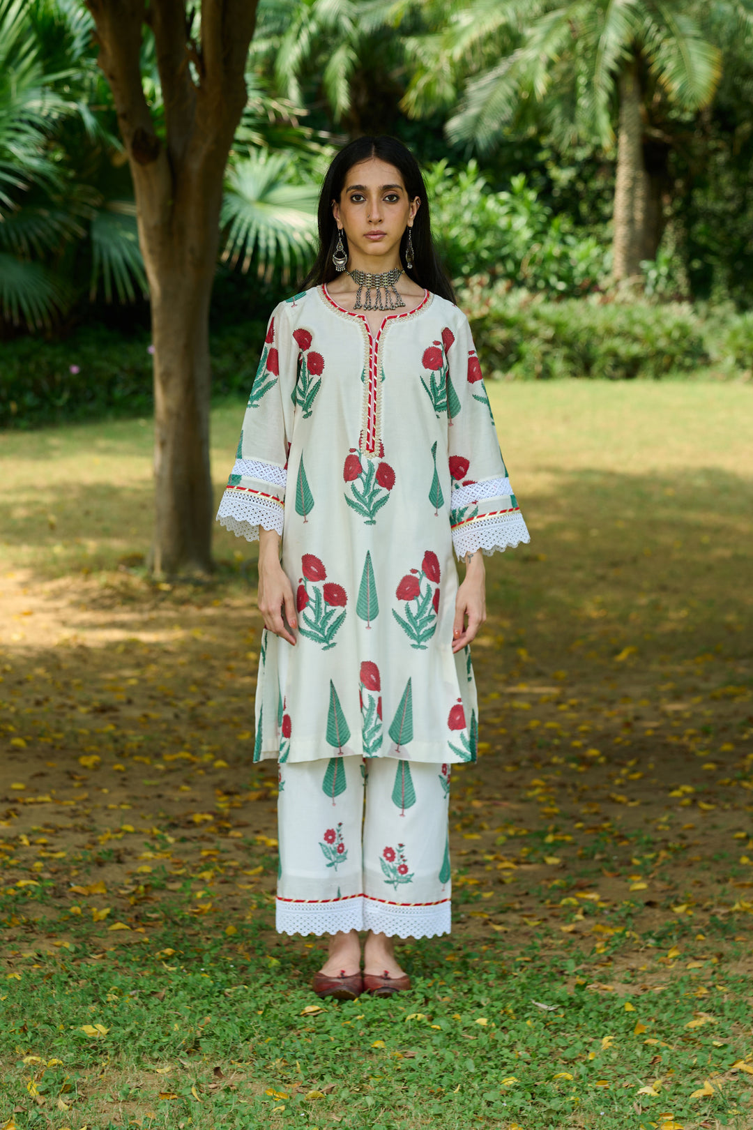 Boota Ivory Red Mughal Print Kurta With Palazzo And Dupatta ( Setof 3)