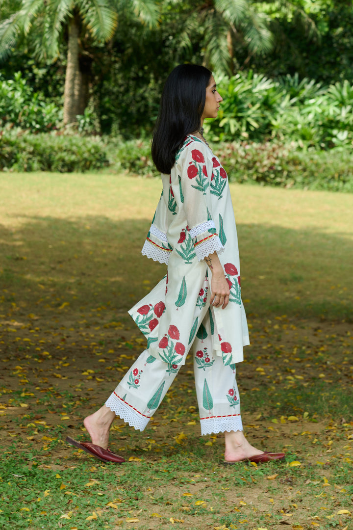 Boota Ivory Red Mughal Print Kurta With Palazzo And Dupatta ( Setof 3)