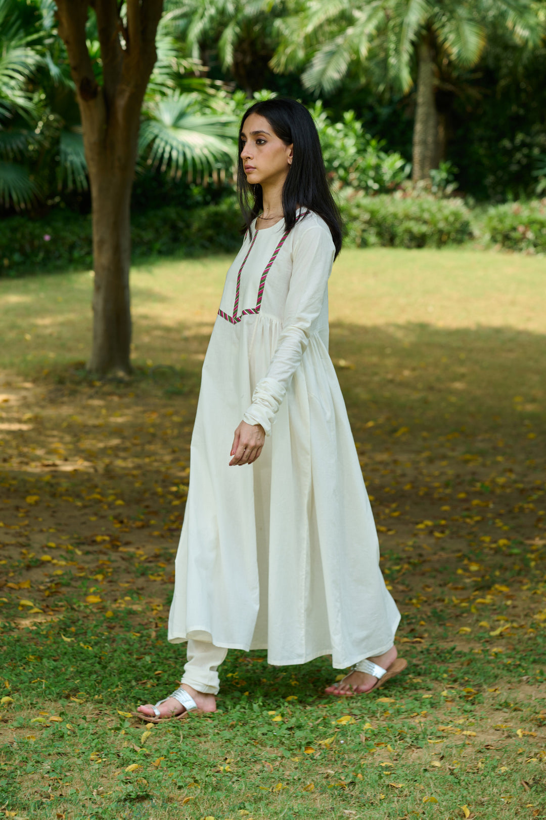 Boota Ivory Solid Anarkali With Chooridar And Mughal Dupatta ( Set Of 3)