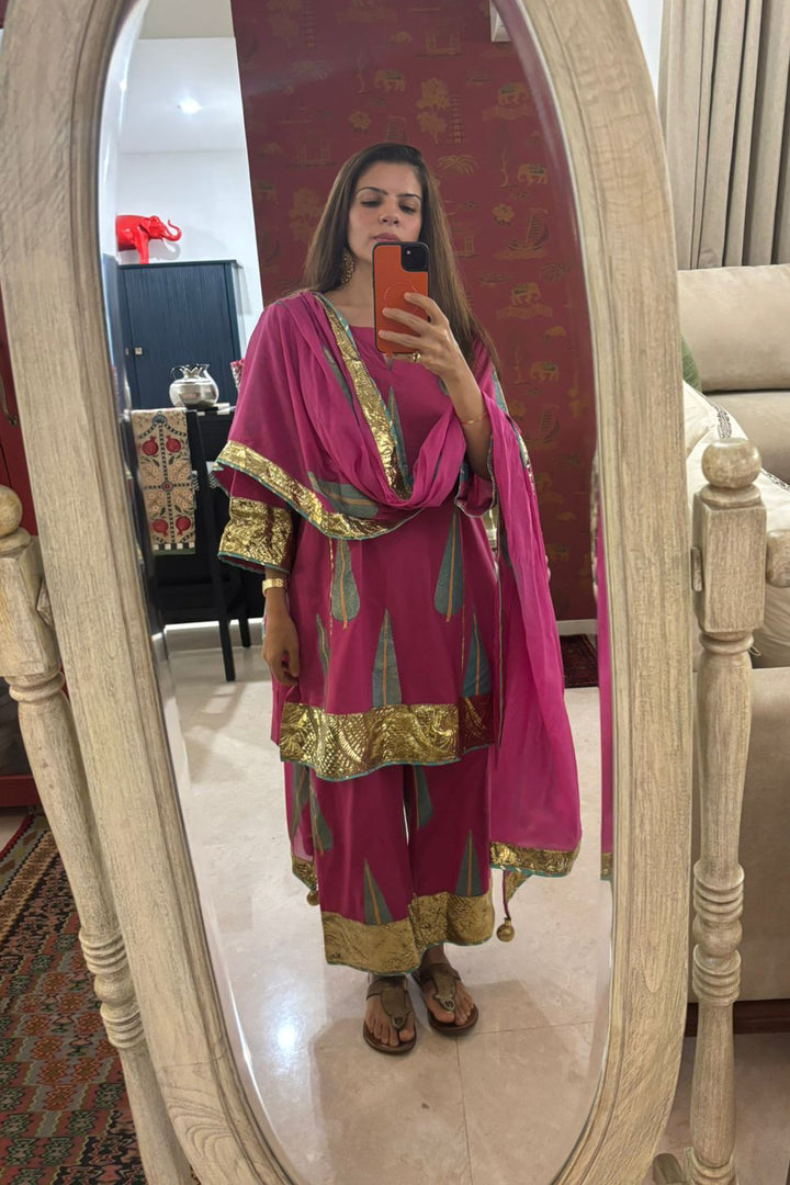 Boota Rani Pink Gulaabo choga set of 3