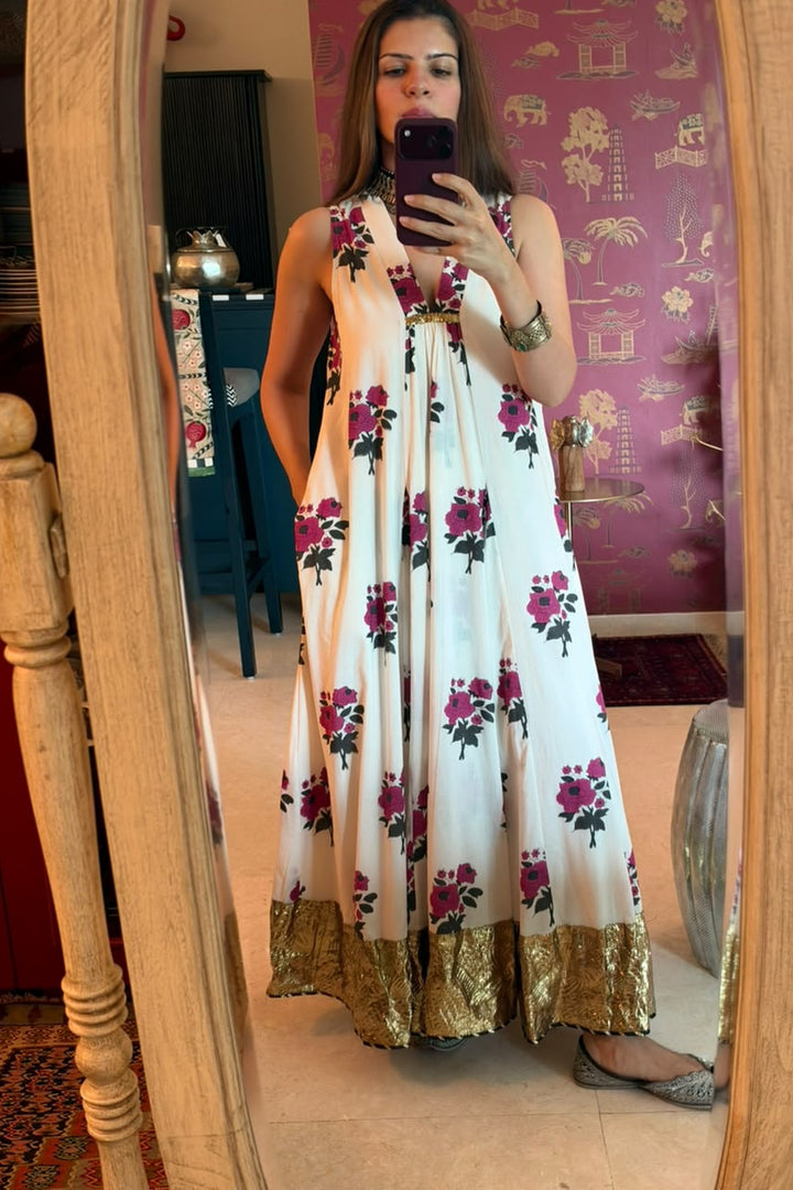Boota Phool ghera dress