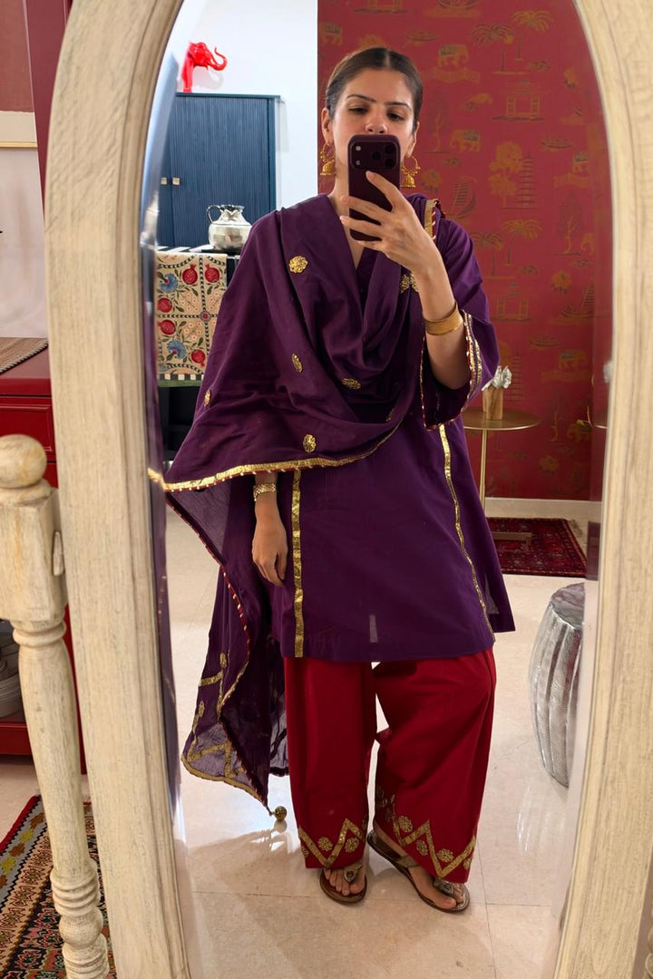 Boota jaamuni choga with sindoori salwar and dupatta (Set of 3)