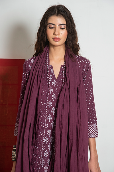 Ridhi Suri Maahru Wine Block Printed Kali Kurta With Straight Pant Set of 3