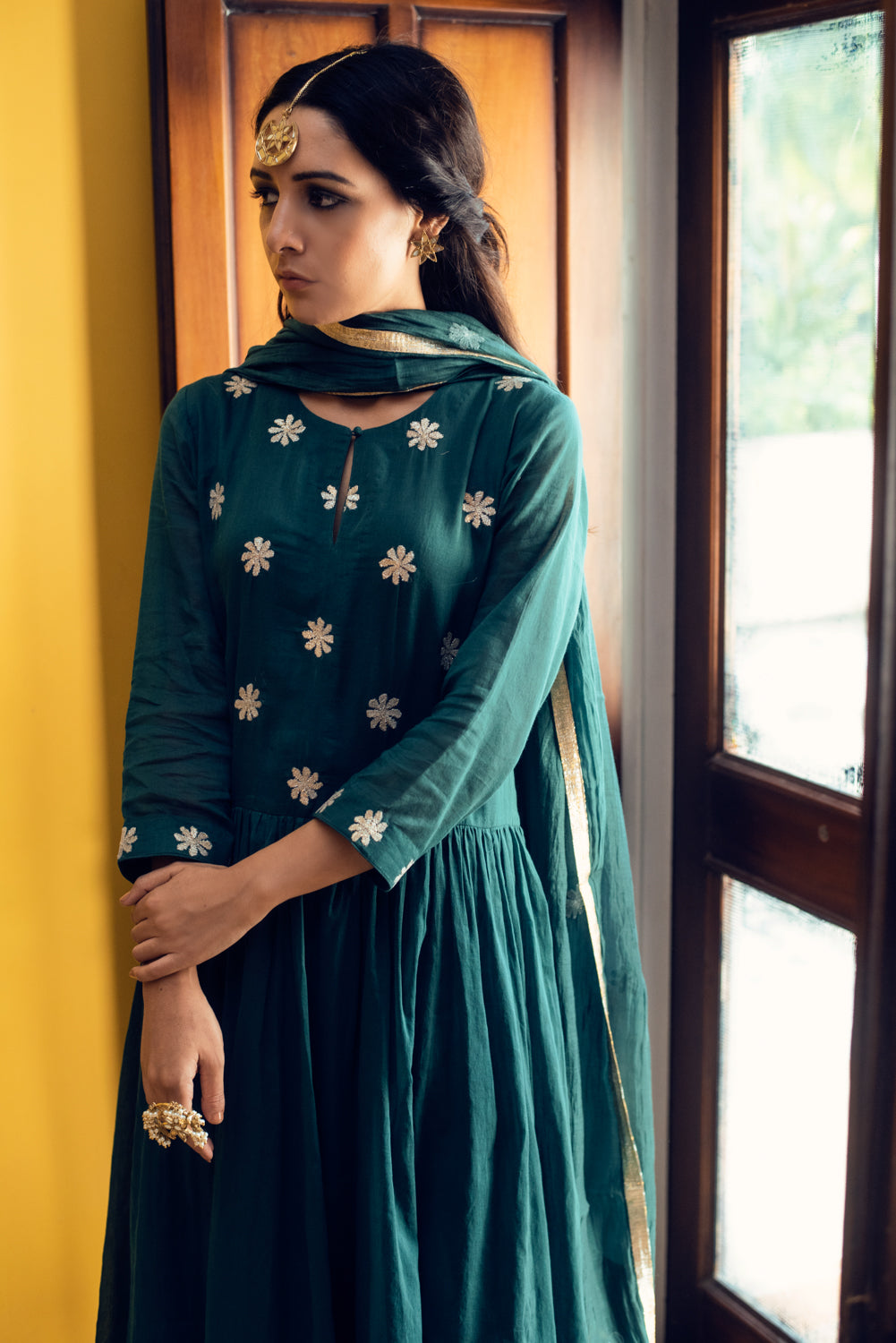 Ridhi Suri AAFREEN FLOWER GOTA YOKE GATHER DROP WAIST GATHER ANARKALI SET 0F 3 - EMERALD GREEN