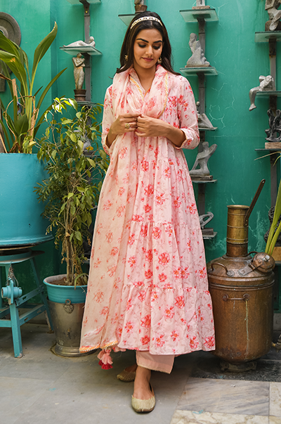 Ridhi Suri Phulwaari Pink Floral printed Gathered Anarkali with pant and dupatta- set of 3
