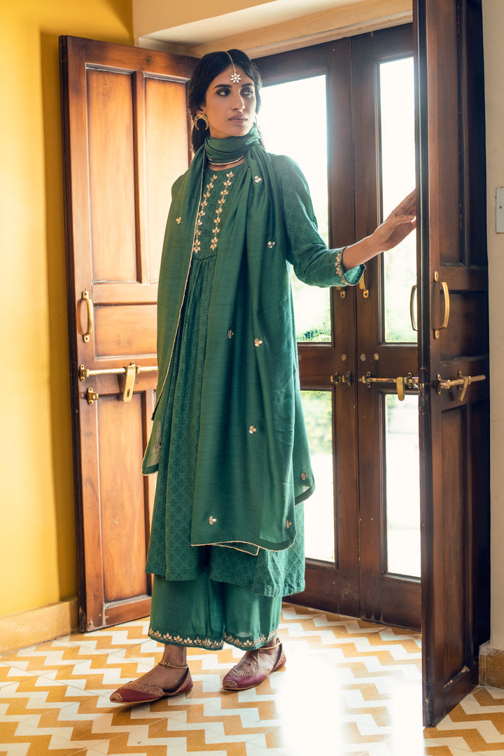 Ridhi Suri AAFREEN GREEN GOTA PATTI YOKE SET OF 3