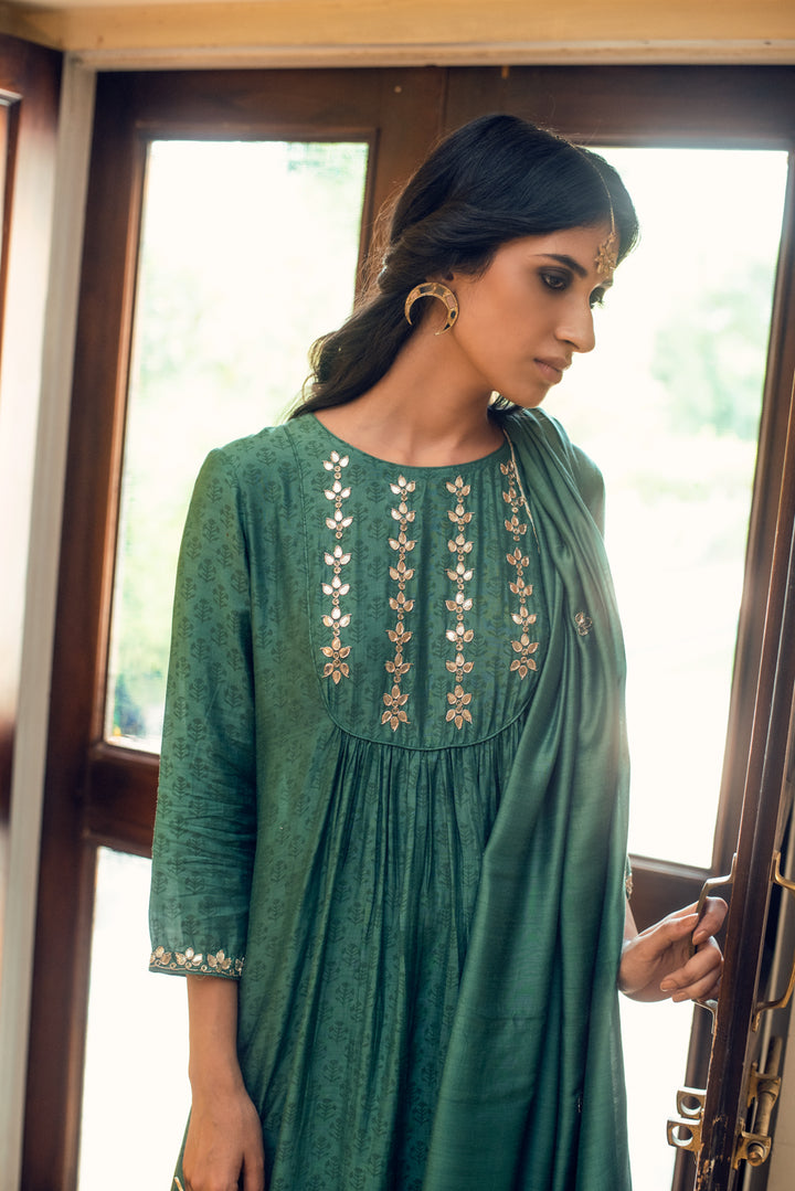 Ridhi Suri AAFREEN GREEN GOTA PATTI YOKE SET OF 3