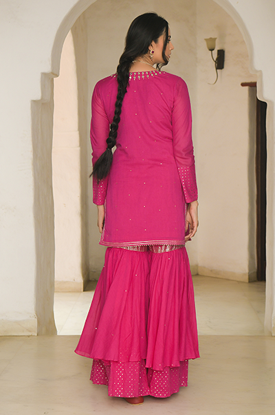 Ridhi Suri SE Rani short kurta with gharara and dupatta -set of 3