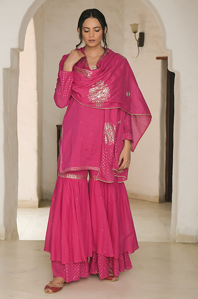 Ridhi Suri SE Rani short kurta with gharara and dupatta -set of 3