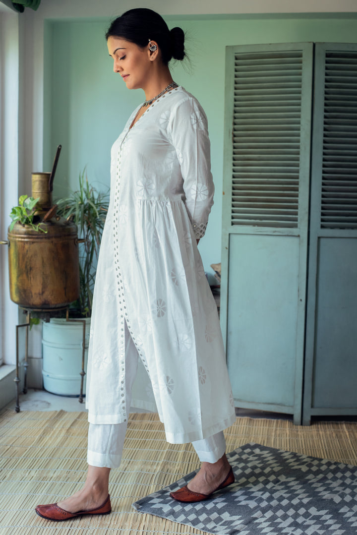 Ridhi Suri Gul Ivory Badla Embroidered Kurta with Pants - Set of 2