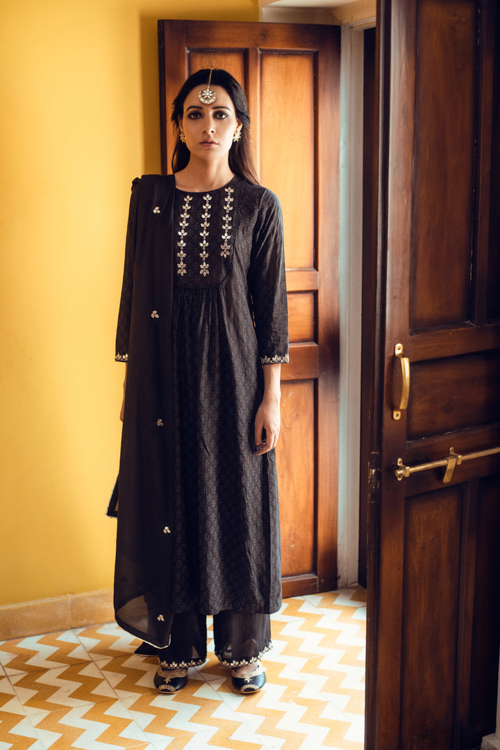 Ridhi Suri AAFREEN BLACK GOTA PATTI YOKE SET OF 3