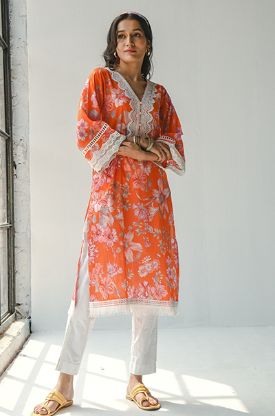Ridhi Suri Hayat Orange floral print kurta with Side Lace Pants - Set of 2