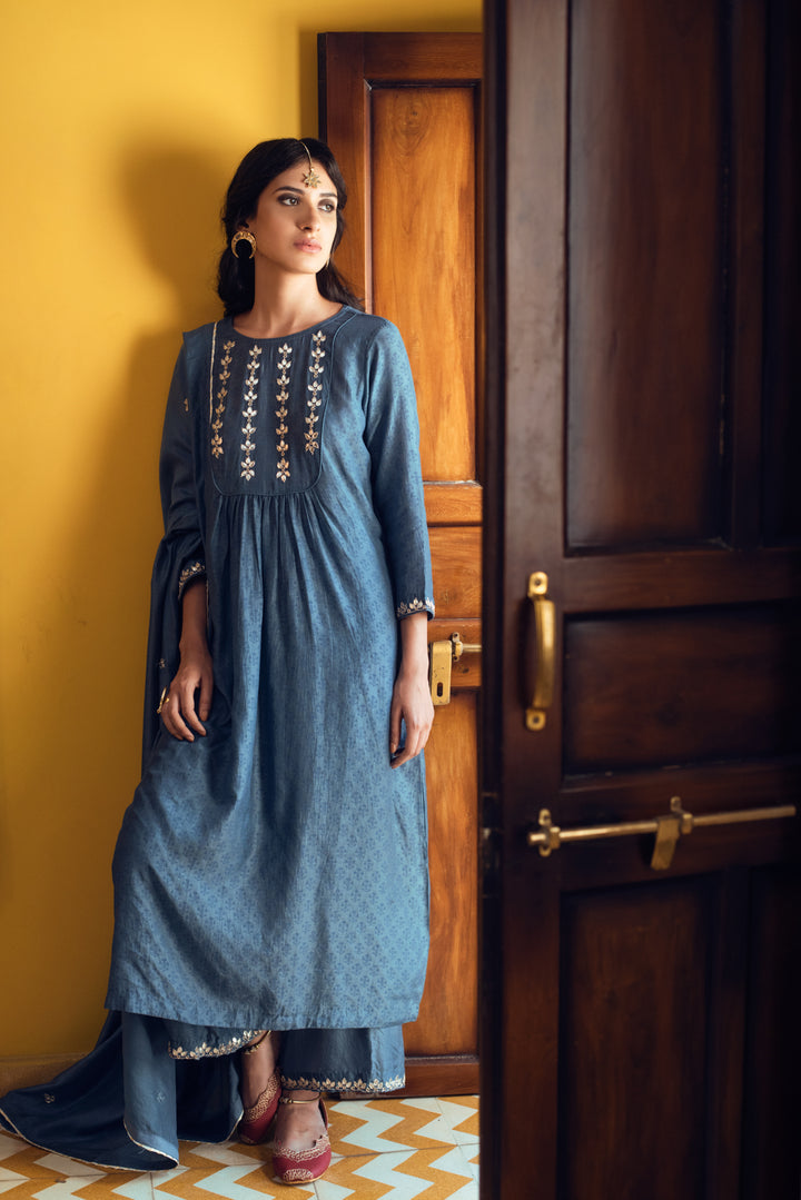 Ridhi Suri AAFREEN GREY BLUE GOTA PATTI YOKE SET OF 3