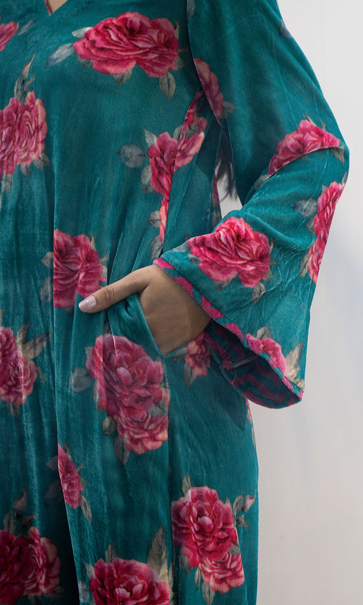 Ridhi Suri Bareen floral teal velvet straight kurta with velvet palazzo and shawl - Set of 3
