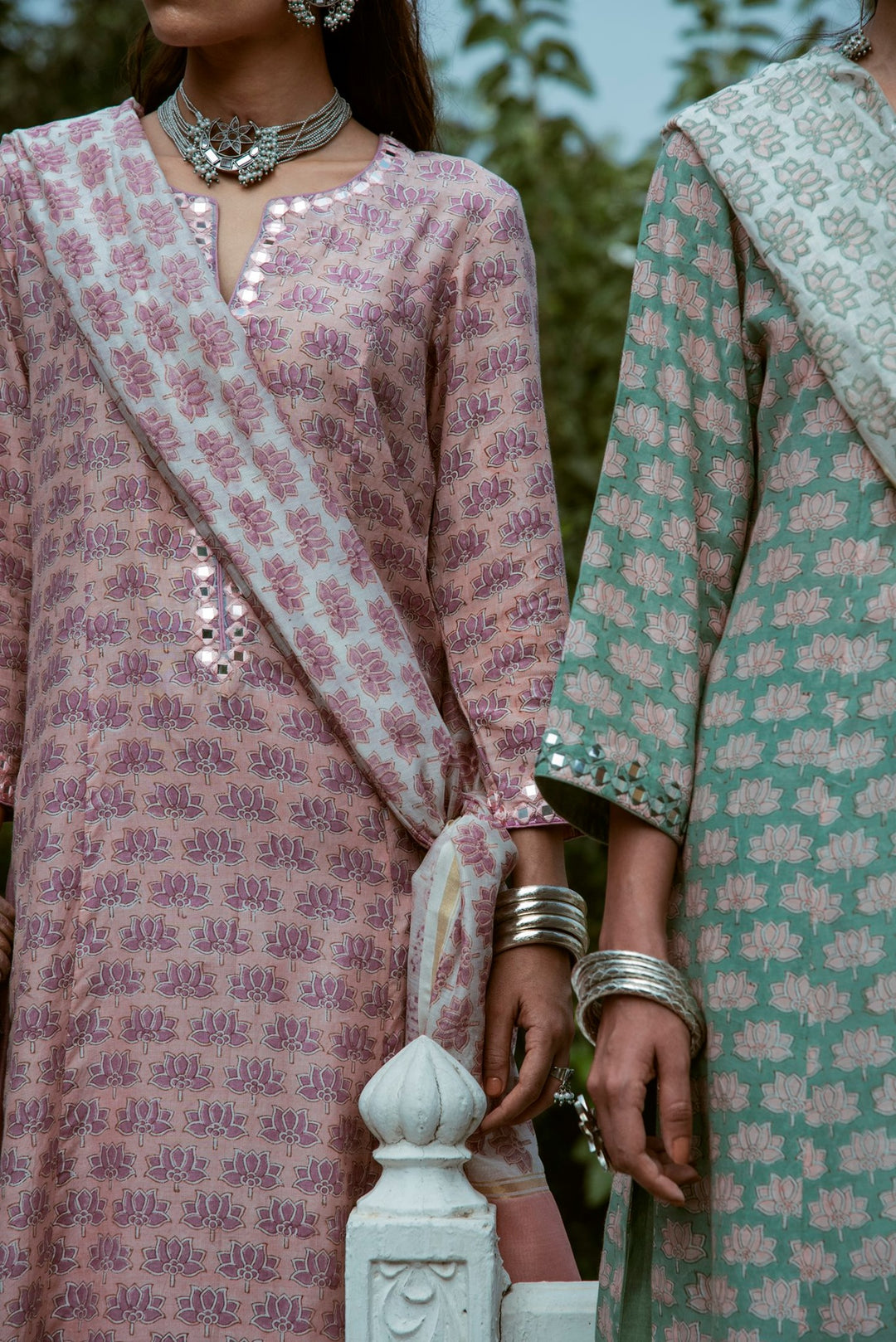 Pariza Lotus block printed Dupatta- Pink