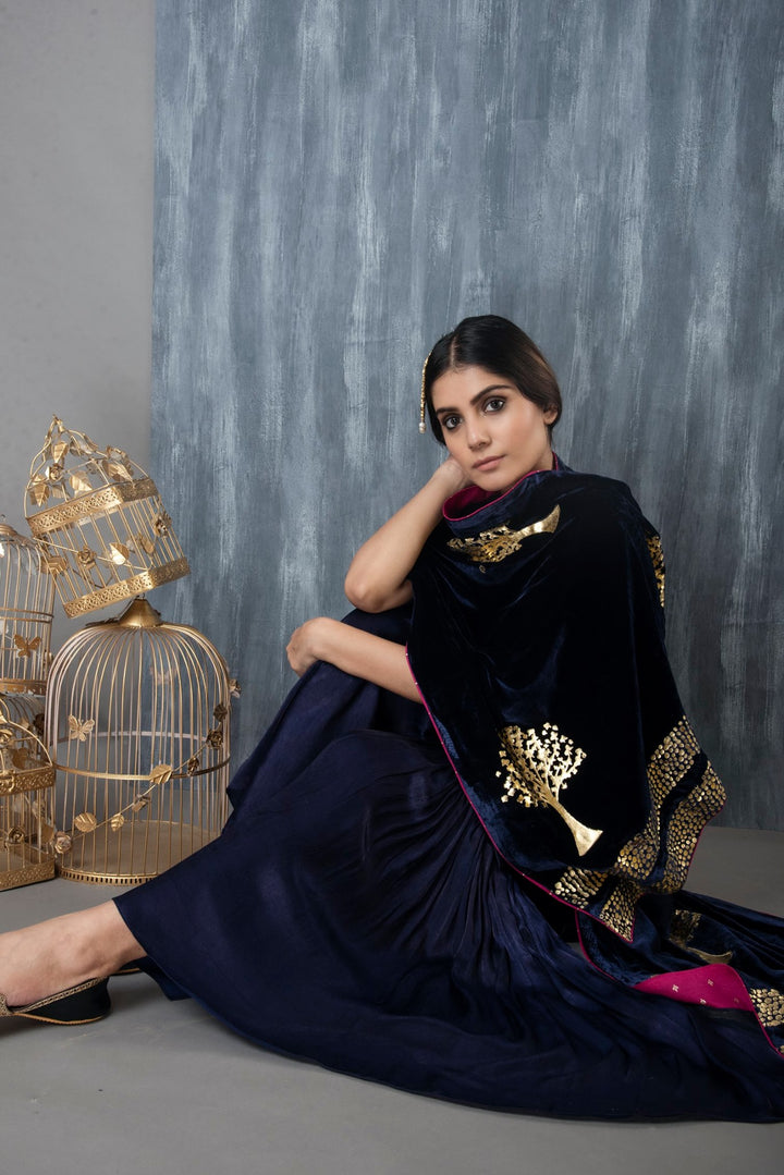 Ridhi Suri ZAR MASHRU GARARA SET OF 3 WITH FOIL PRINTED VELVET SHAWL -MIDNIGHT BLUE