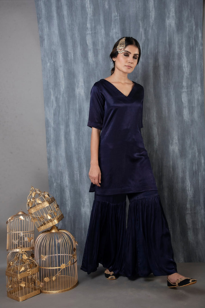 Ridhi Suri ZAR MASHRU GARARA SET OF 3 WITH FOIL PRINTED VELVET SHAWL -MIDNIGHT BLUE