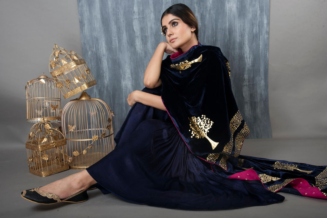 Ridhi Suri ZAR MASHRU GARARA SET OF 3 WITH FOIL PRINTED VELVET SHAWL -MIDNIGHT BLUE
