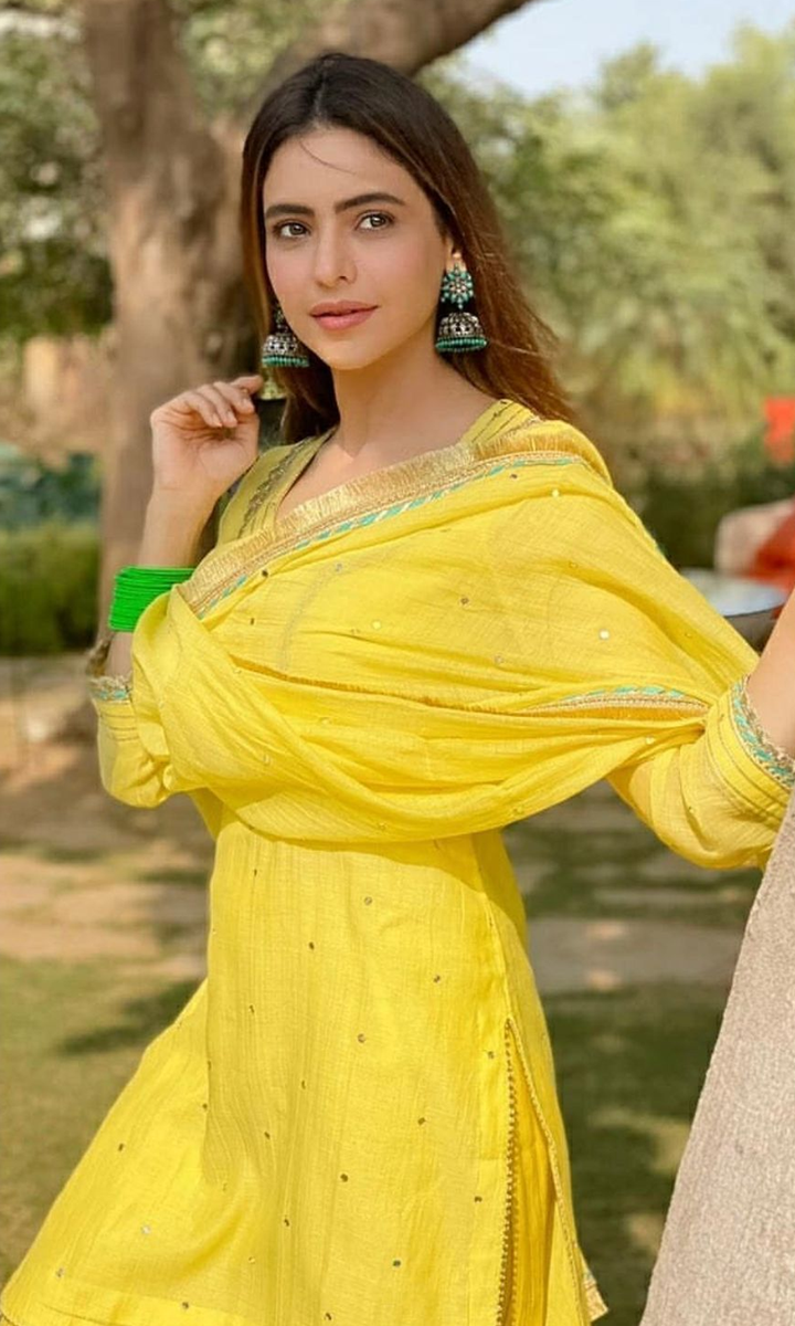 Ridhi Suri Aamna Shariff in Yellow kurta with salwar and dupatta- set of 3