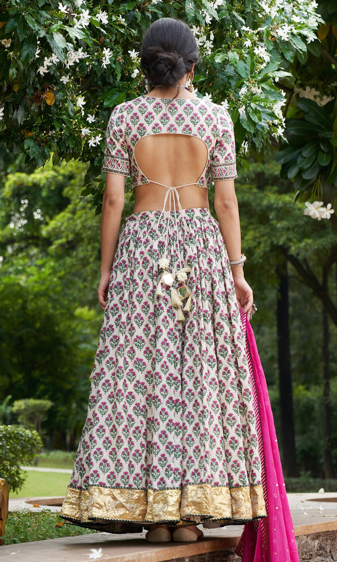 Kainaat - Pink Block Printed V-Neck Blouse With Lehenga And Dupatta - Set Of 3