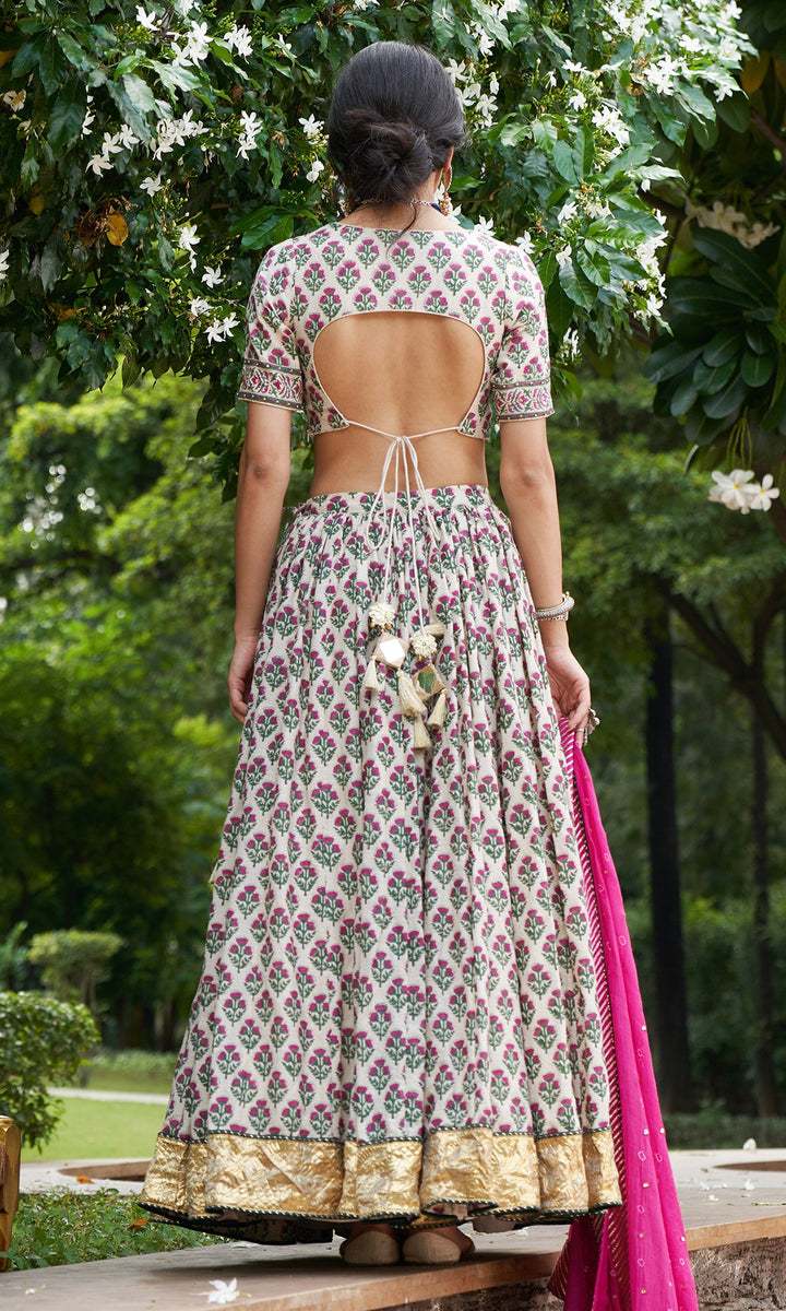 Kainaat - Pink Block Printed V-Neck Blouse With Lehenga And Dupatta - Set Of 3