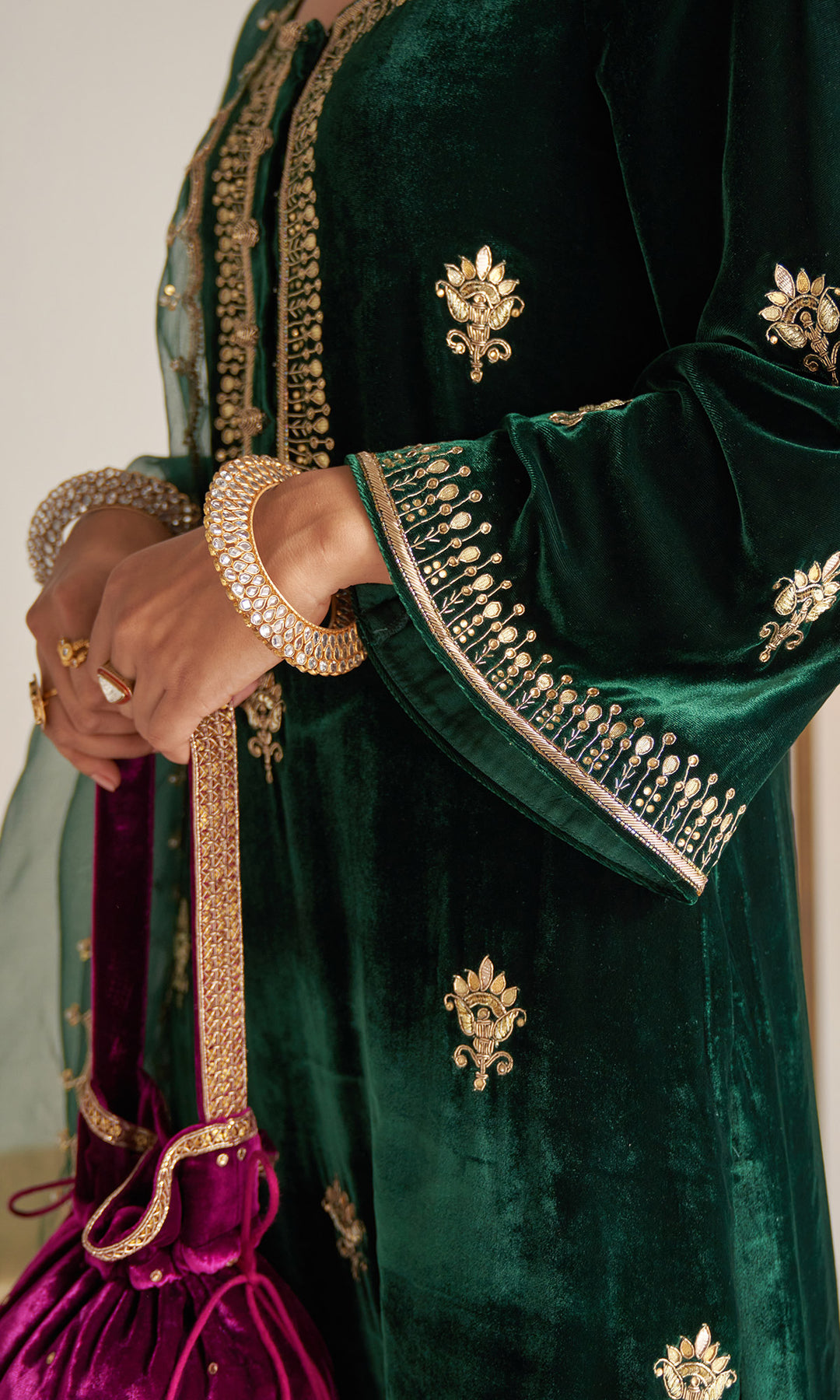 Khizaan Embroidered Emerald Green Straight Kurta Set with Scalloped Shawl - Set of 3, L Khizaan Embroidered Emerald Green Straight Kurta Set with Scalloped Shawl - Set of 3, L