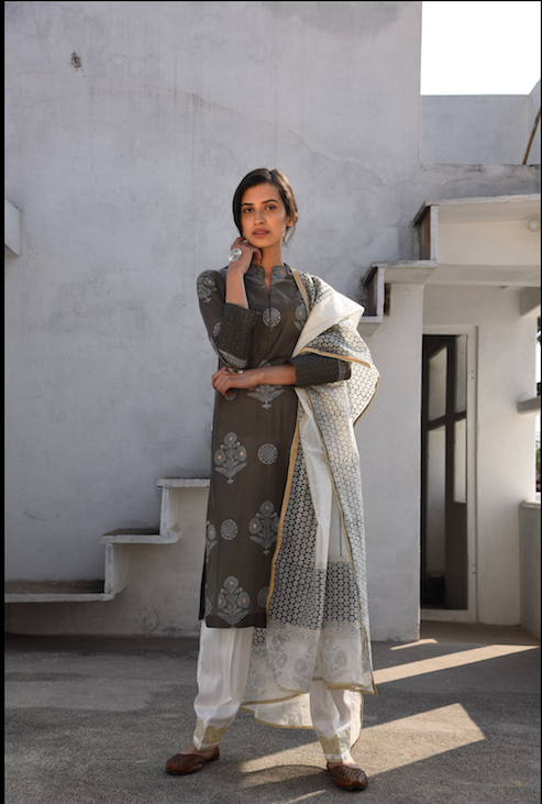 CHARCOAL COTTON SILK SUIT SET WITH CHANDERI DUPATTA - SET 0F 3