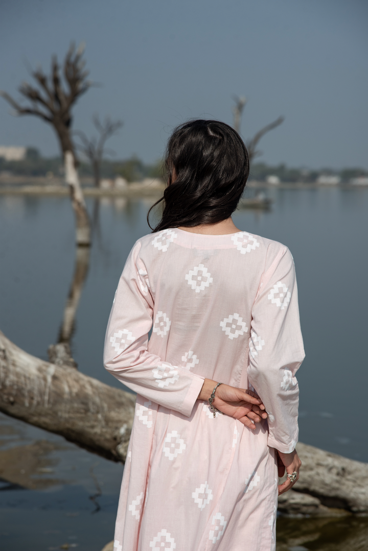 Ridhi Suri Ikat Block Print Side Gathered Straight Set of 2- Pale Pink