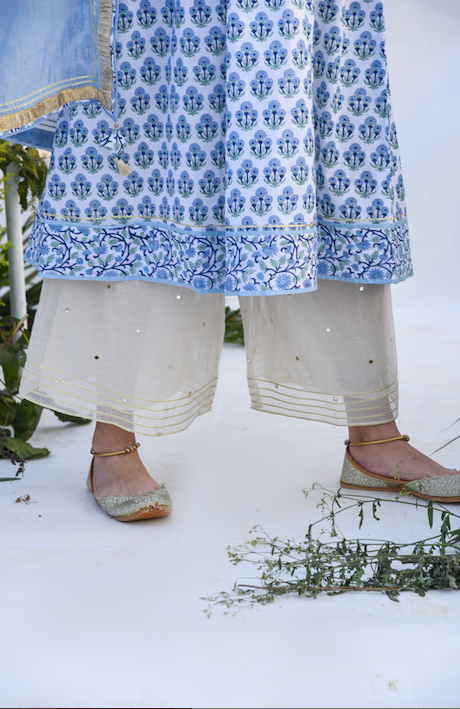 Ridhi Suri Jameela Jaal & Boota Block Printed Anarkali Kurta with Mirror Work Chanderi Flared palazzo and Chanderi Dupatta -  Set of 3 BLUE AND WHITE