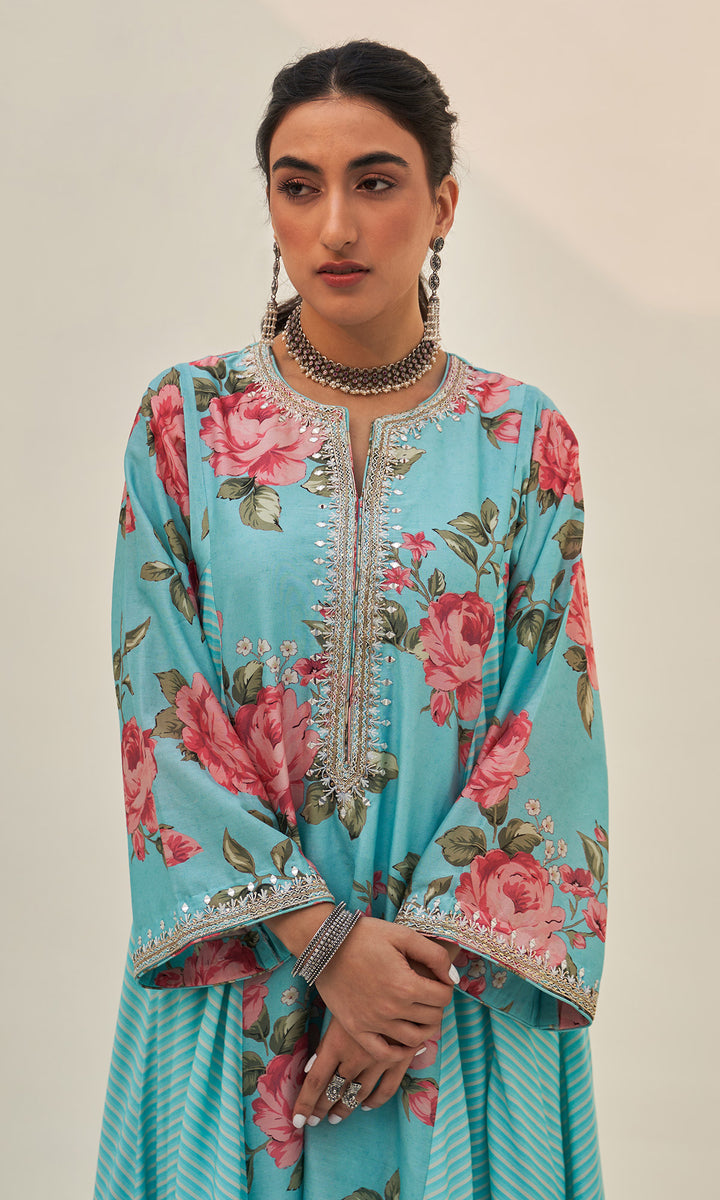 Noor-E-Bagh - Turqoise Floral Embroidered Choga Set- Set Of 3