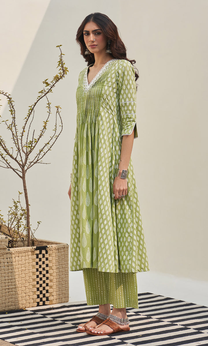 Jannat 2.0 Pista Green Block Printed Pintuck Kurta  Set - Set Of 3