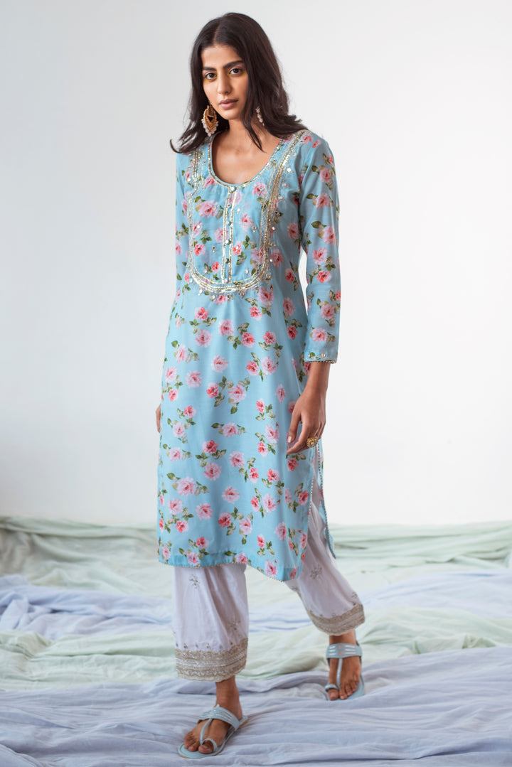 Ridhi Suri Amaltas Blue floral printed kurta with white salwar and Pink dupatta- set of 3